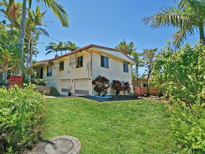 2 Aruma Court, Mooloolaba