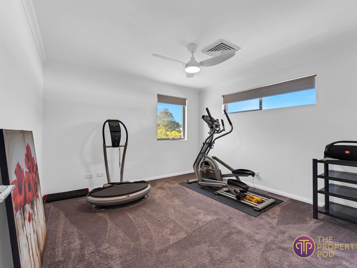 11 The Grandstand, Harrisdale
