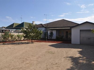 13 Spring Street, Forbes