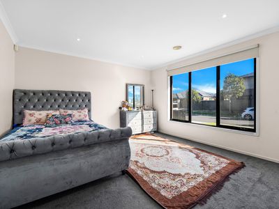 5 Capricornus Crescent, Tarneit