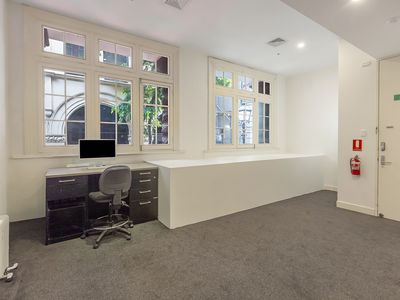 Unit 16 / 20 Bank Place, Melbourne