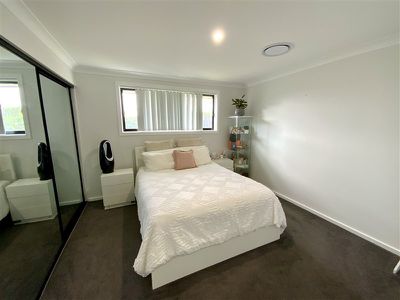 4 Livingston Boulevard, Forbes
