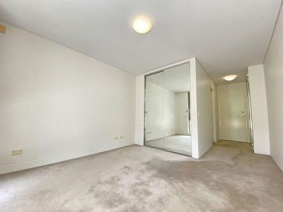 13 / 1 Owens Avenue, Newington