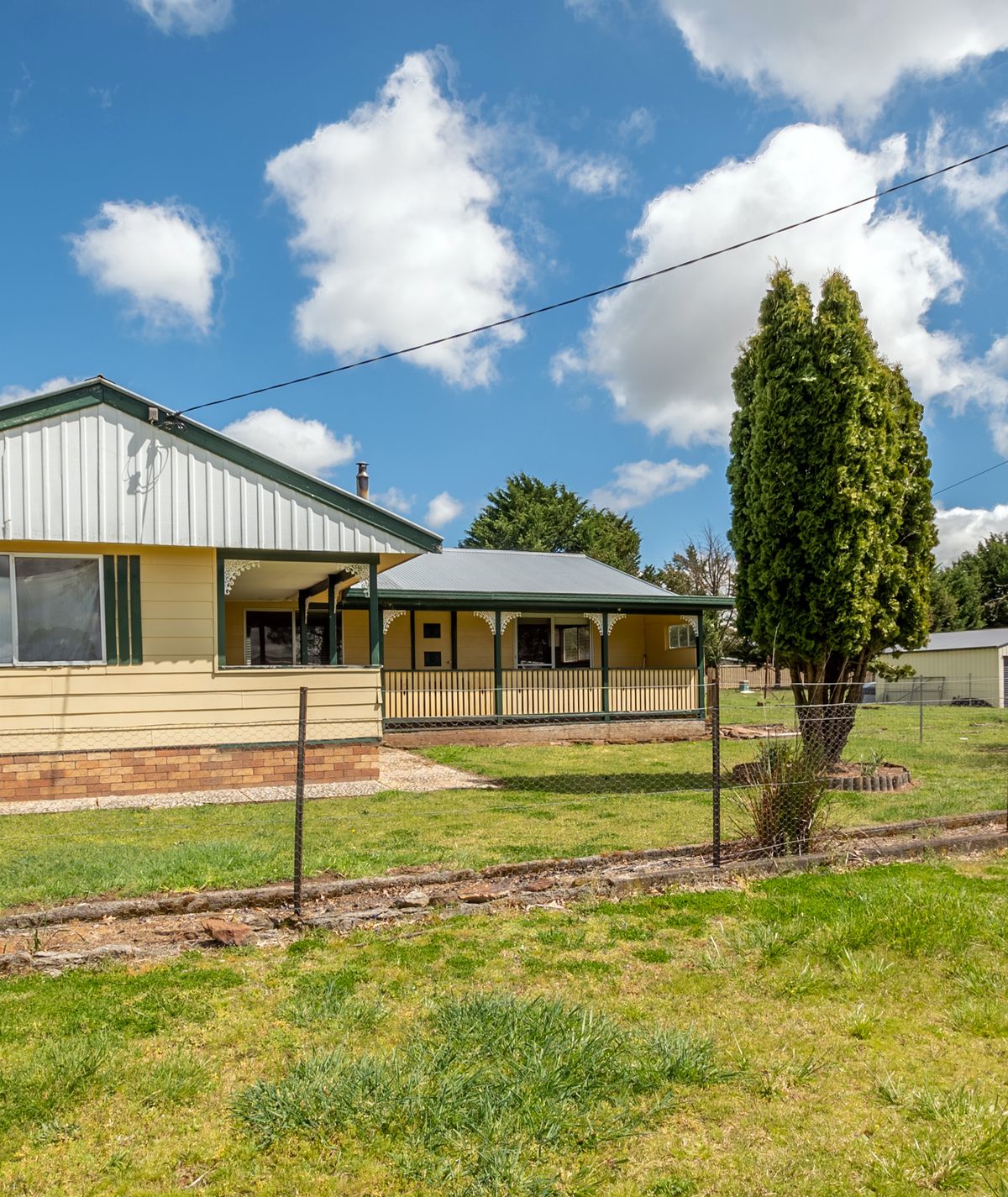 76 Hardinge Street, Guyra Country Wide Property