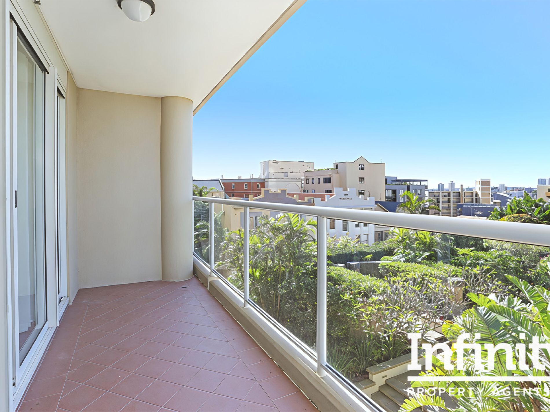 710 / 1 Kings Cross Road, Darlinghurst