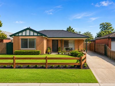 5 Claremont Glen, Berwick
