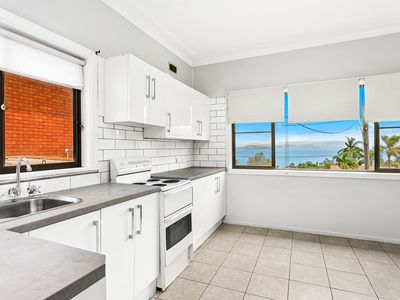 372 Northcliffe Drive, Lake Heights