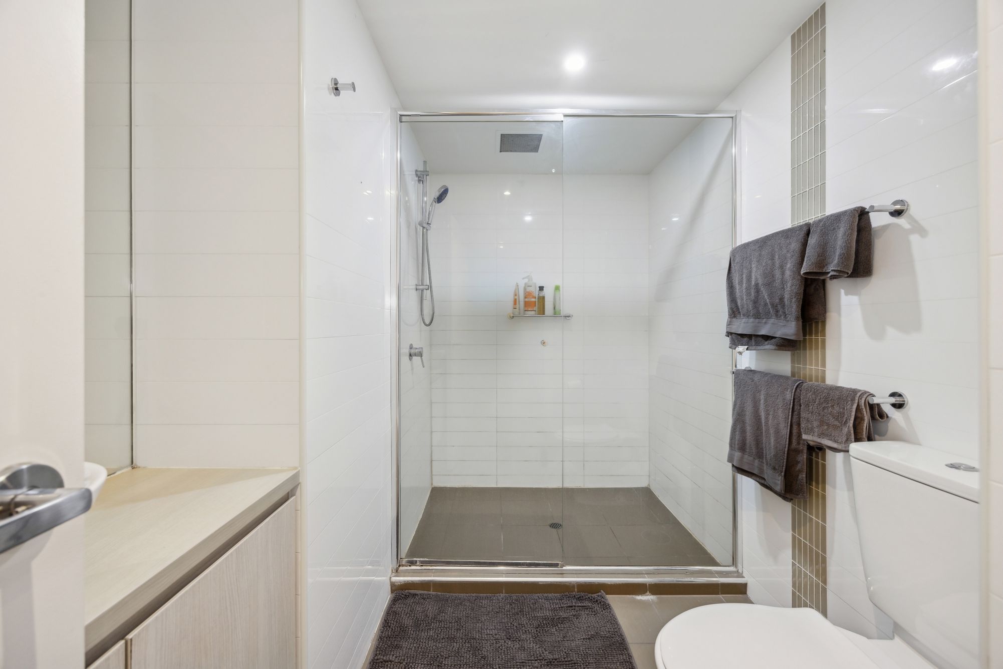 1107 / 10 Balfours Way, Adelaide