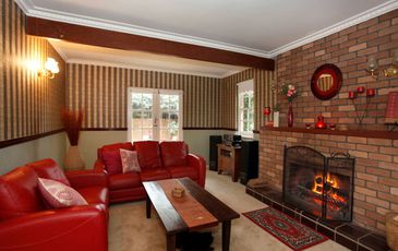 69 Beaconsfield-Emerald Road, Beaconsfield Upper