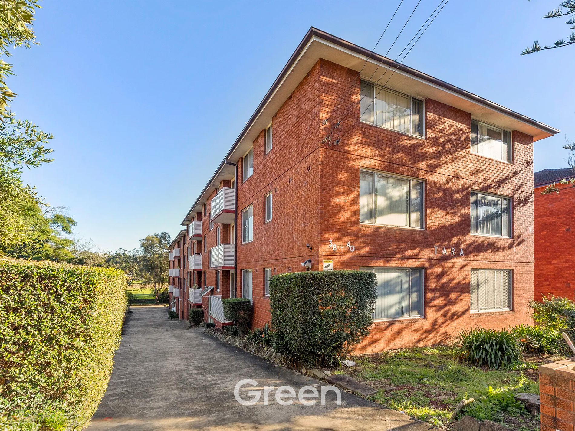 8 / 38-40 Meadow Crescent, Meadowbank
