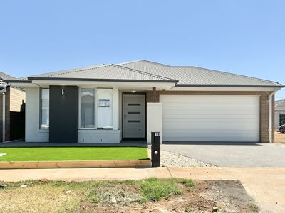 18 Ebbsfleet Crescent, Strathtulloh