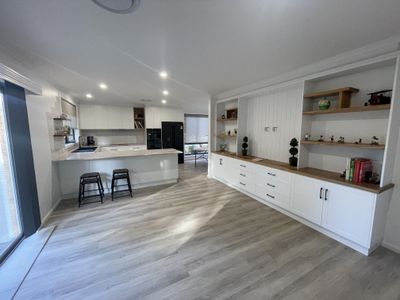 72 Blumer Avenue, Griffith