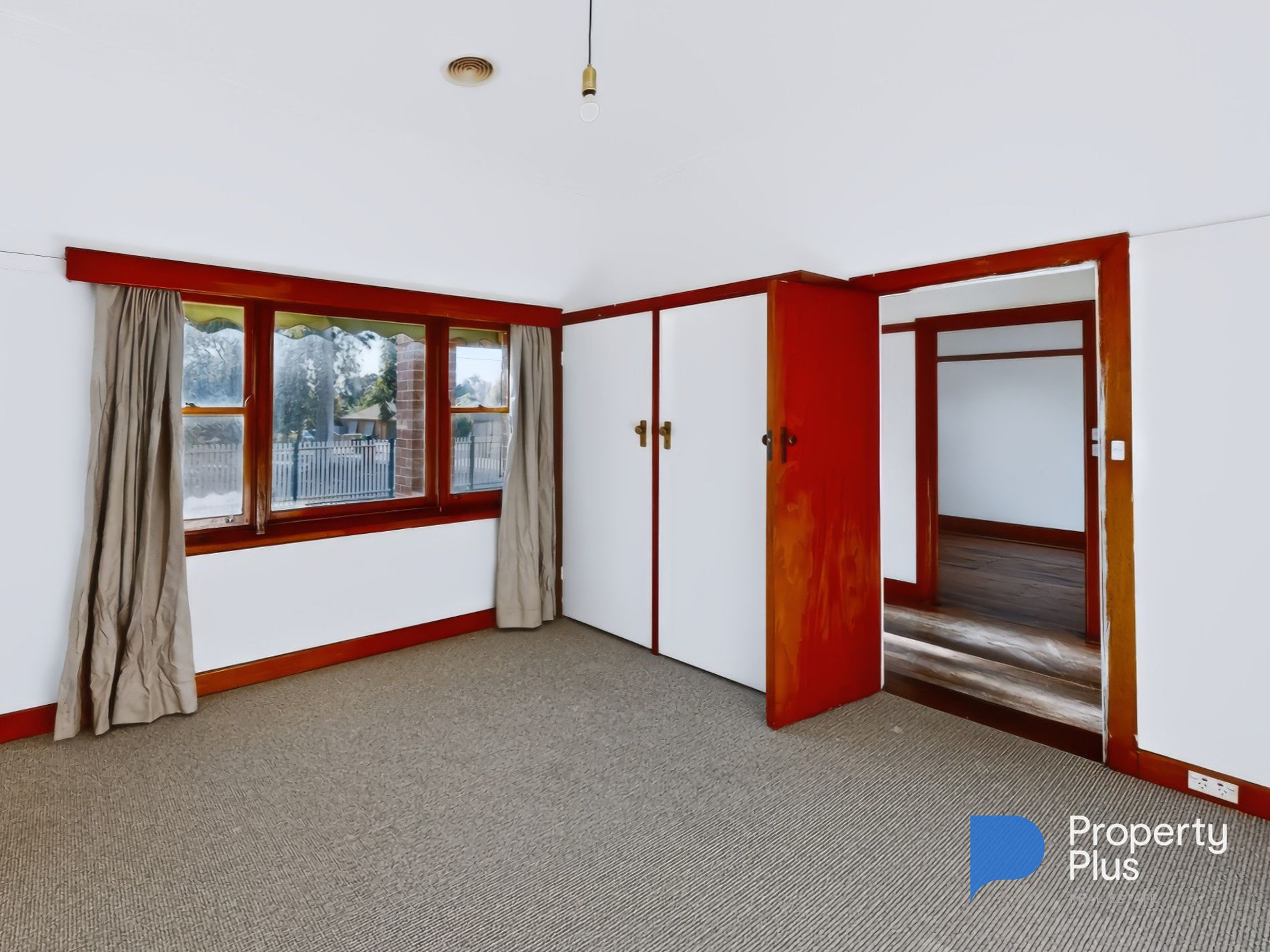 50 Raglan Street, White Hills