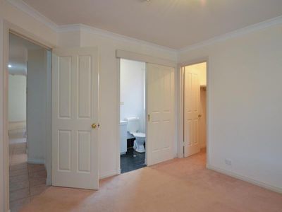 1B Paddington Drive, Hannans