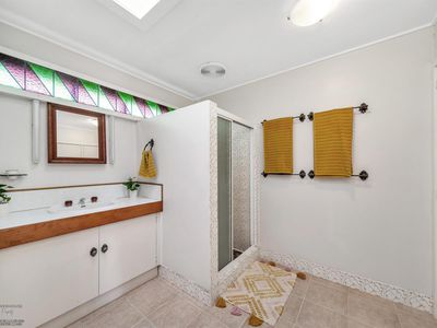 4 Riverside Cres, Innisfail Estate