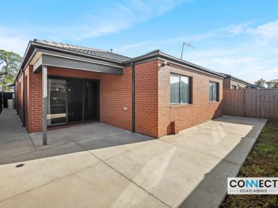 21 Dewhurst Circuit, Cranbourne East