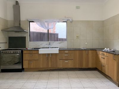 8 Roach Street, Banksia