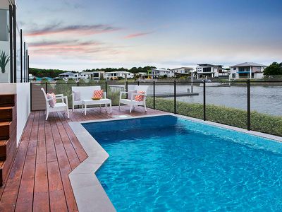 63 Cova Boulevard, Hope Island