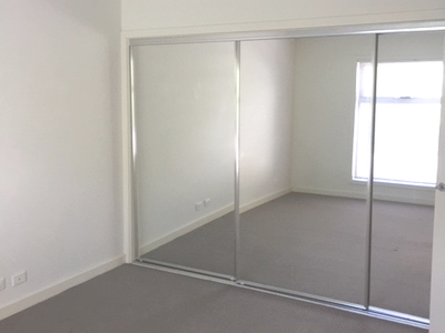 9 / 35 Rosstown Road, Carnegie