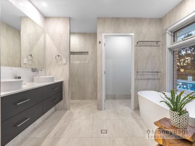 131-133 Townsvale Drive, Woodhill