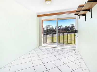 12 / 6 Eyre Place, Warrawong