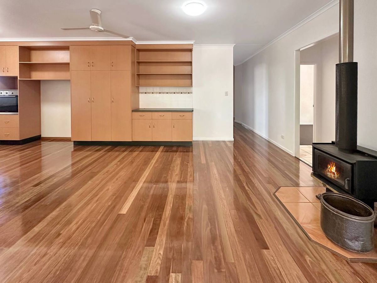 9 Moffat Drive, Tolga