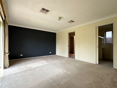 3 Kasie Place, St Clair