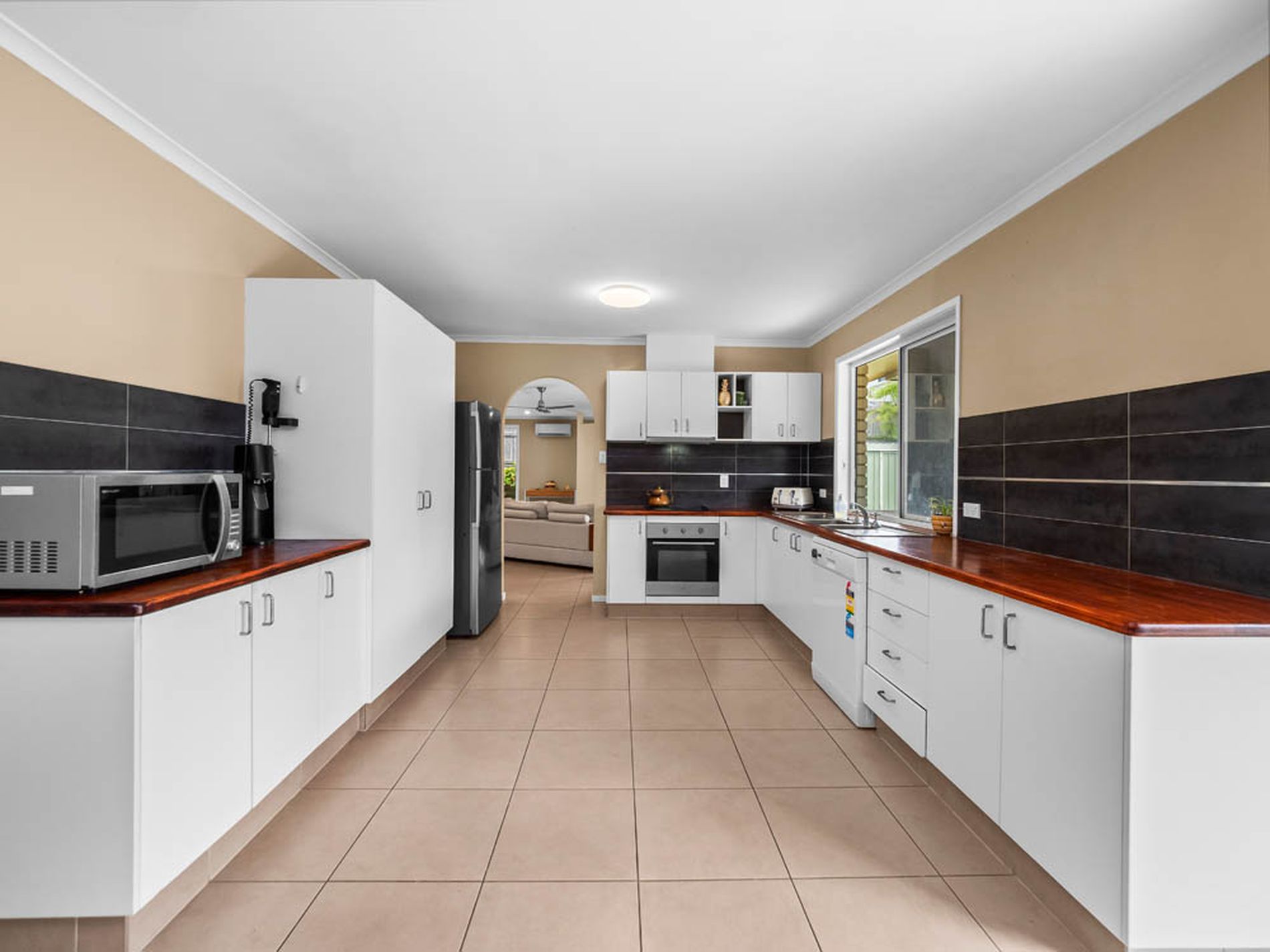 9 Utah Street, Aroona