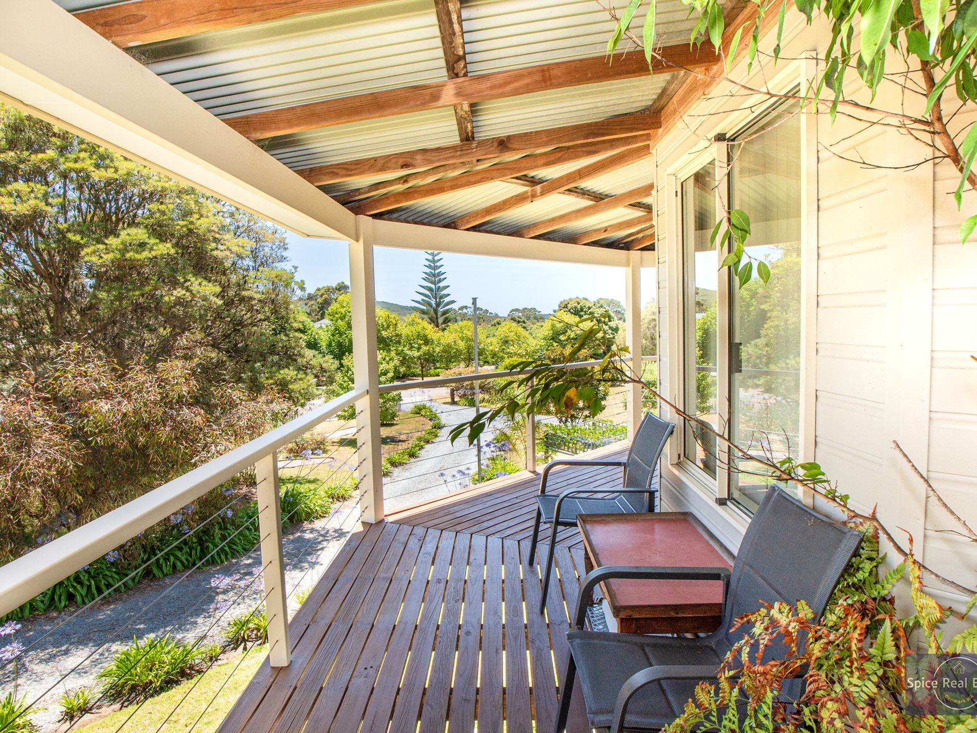 2 Maloney Close, Ocean Beach