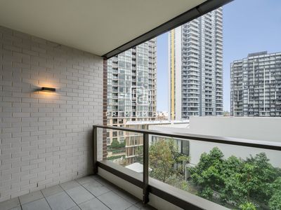 1008 / 83 Harbour Street, Haymarket