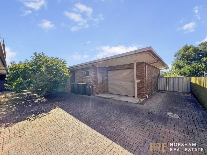 6 McLachlan Street, Horsham