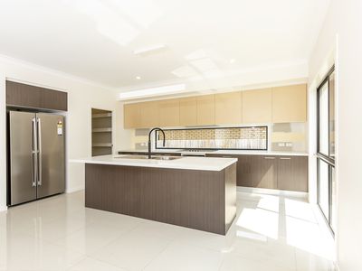 room 4 / 13 Breton Street, Sunnybank