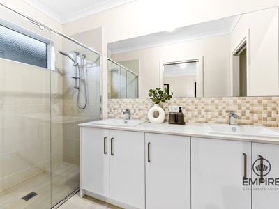 27 Cavendish Avenue, Clyde