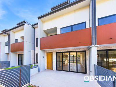 4 Bedroom / 9-9a Old Berowra Road, Hornsby