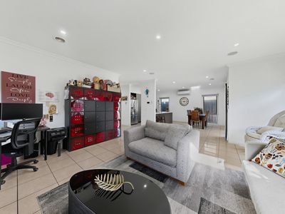 5 / 22 Immy Parade, Narre Warren