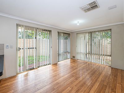 8 / 62 Manning Road, Wilson