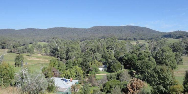 Old Tolmie Road, Benalla