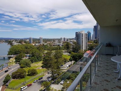 102 / 33 Thornton Street, Surfers Paradise