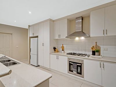 11 Insley Way, Caroline Springs