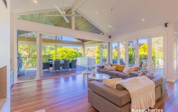2 Thomson Road, Beaconsfield Upper