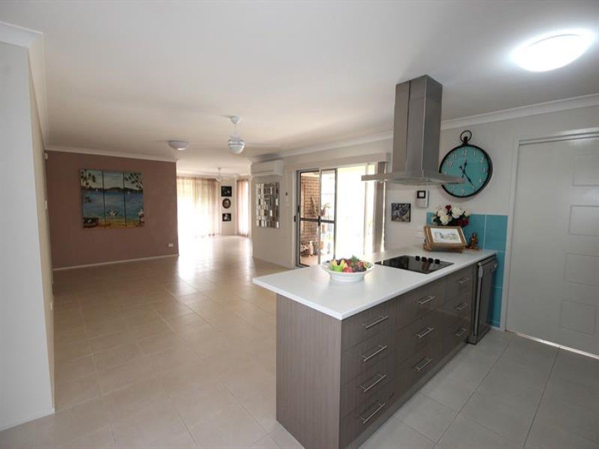 7 Brittania Dr, Tanilba Bay, Tanilba Bay - Thumbnail 2