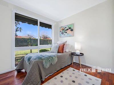 64 Millswyn Avenue, Hampton Park