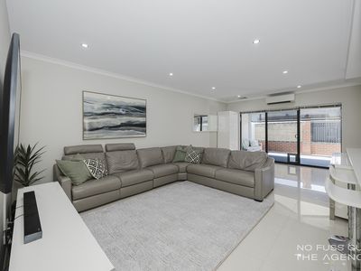 1 / 48 Kembla Circle, Madeley