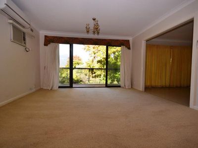 8 Vails Road, Tawonga South
