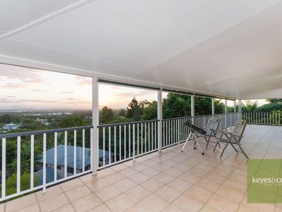 5 Woodlands Court, Castle Hill