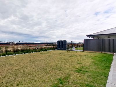 17 Waterway Crescent, Dubbo