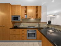A09 / 100 Bowen Terrace, New Farm