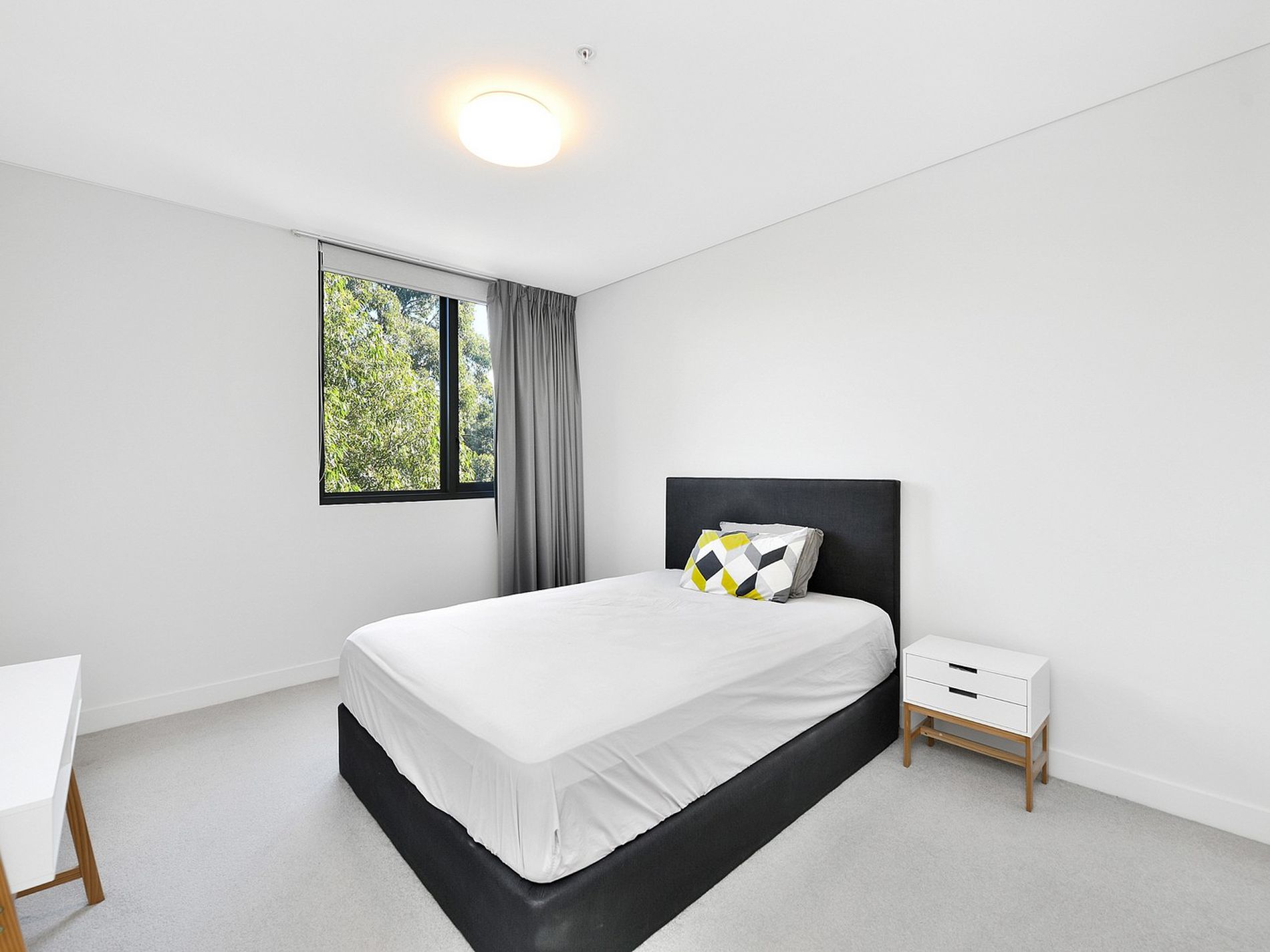 211 / 1 Cullen Close, Forest Lodge