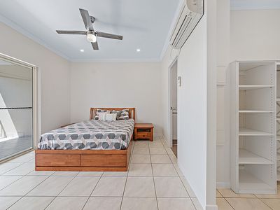 64 / 21 Shute Harbour Rd, Cannonvale