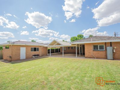 35 Banksia Crescent, Dubbo